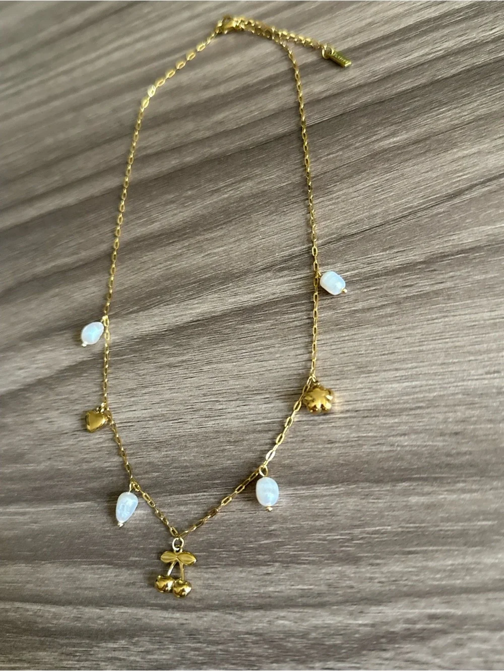 Cherry necklace Q1075
